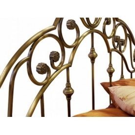 Двуспальная кровать Victoria