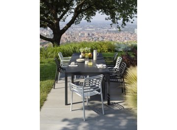 Кресло пластиковое Doga белый