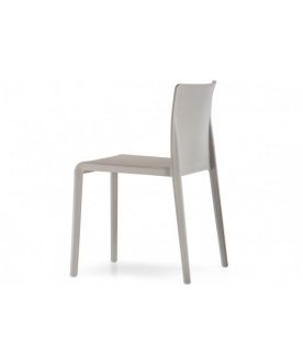 Пластиковый стул Volt