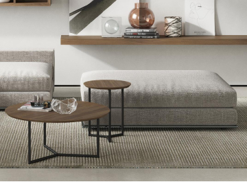 Журнальный столик Miramar MDI.ST.MRM.12 шпон ореха / черный матовый лак