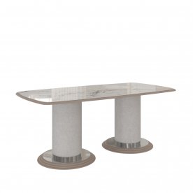 Деревянный стол Савелья