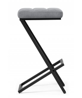 Полубарный стул Амаури