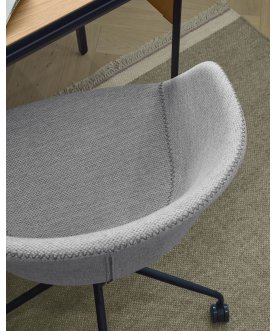 Компьютерное кресло Yvette