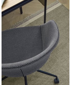 Компьютерное кресло Yvette