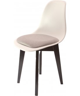 Пластиковый стул Сашш