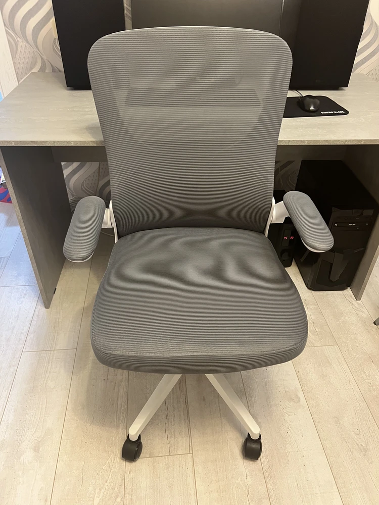 Компьютерное кресло Konfi light gray / white фото покупателя 15