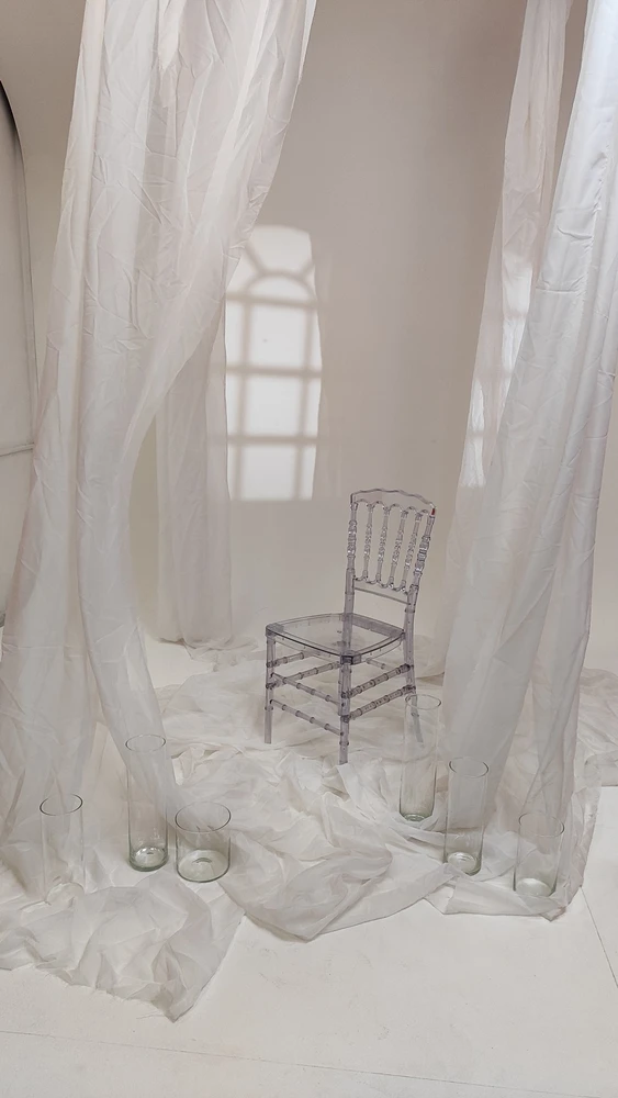 Пластиковый стул Chiavari 1 clear white фото покупателя 1