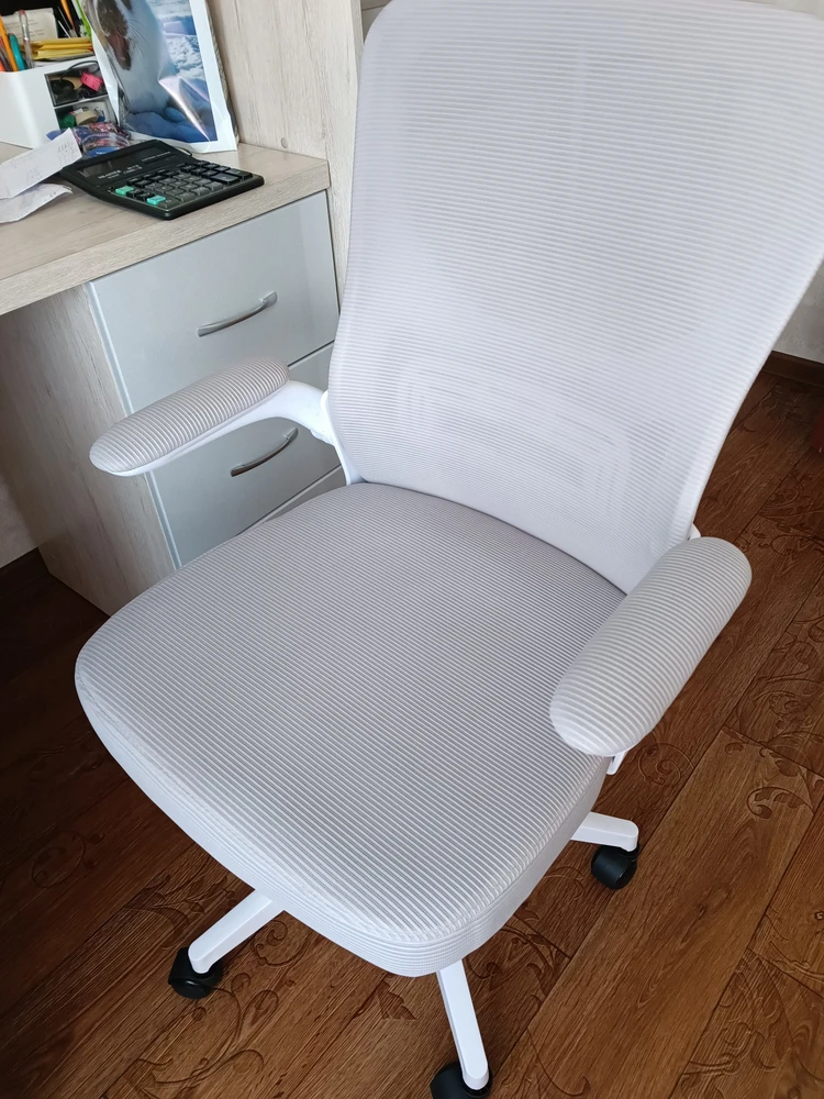 Компьютерное кресло Konfi light gray / white фото покупателя 6
