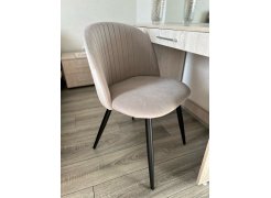 Стул на металлокаркасе Gabi 1 бежевый / черный с серебряными наконечниками фото покупателя 789