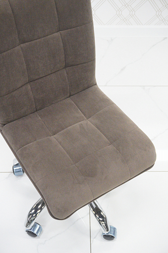 Компьютерное кресло Zero молочный 4 из шоурума 3