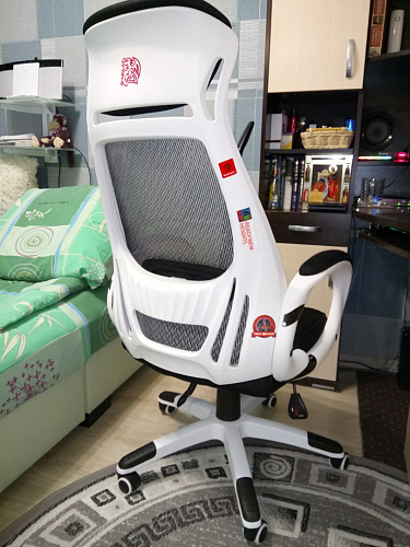 Компьютерное кресло Burgos черное фото покупателя 48