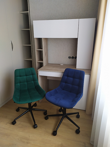 Компьютерное кресло Честер темно-серый велюр velutto 32 / белый фото покупателя 18