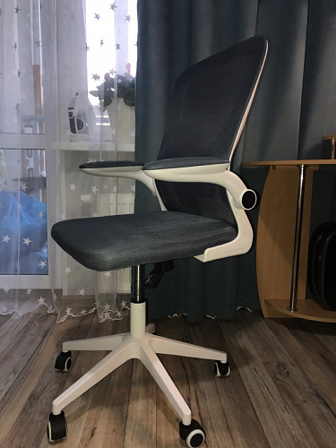 Компьютерное кресло Konfi light gray / white фото покупателя 321