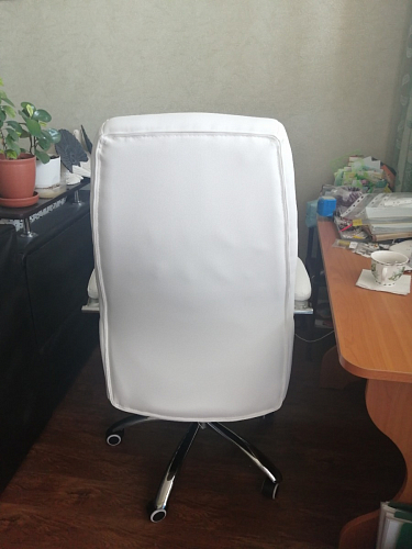 Компьютерное кресло Aragon белое фото покупателя 151