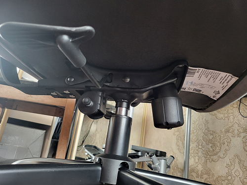 Компьютерное кресло Chief Metalbl/Чиф Металбл черный стеганный фото покупателя 1