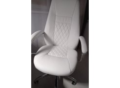 Компьютерное кресло Aragon белое фото покупателя 162
