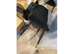 Стул на металлокаркасе Gabi 1 бежевый / черный с серебряными наконечниками фото покупателя 546