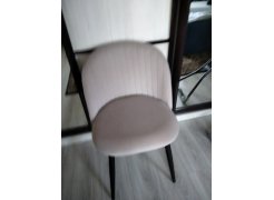 Стул на металлокаркасе Gabi 1 бежевый / черный с серебряными наконечниками фото покупателя 438