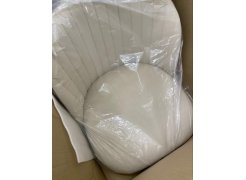 Стул на металлокаркасе Gabi 1 бежевый / черный с серебряными наконечниками фото покупателя 780