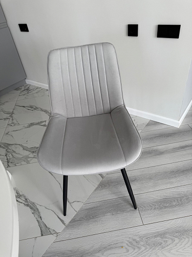 Стул на металлокаркасе Седа 360 К латте (velutto 08) / белый фото покупателя 202