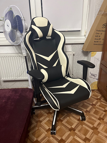 Компьютерное кресло Racer черное / бежевое фото покупателя 51