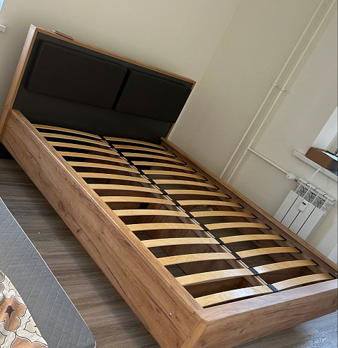 Двуспальная кровать Клауд 160х200 парящая дуб крафт золотой / антрацит фото покупателя 363