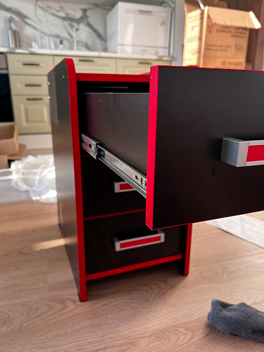 Тумба Ханна черная / красная  - Уцененный экземпляр фото покупателя 11