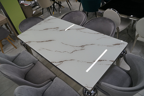 Стеклянный стол Vase белый из шоурума 3