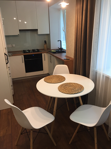 Стол Tulip 150 white top / wood leg фото покупателя 3