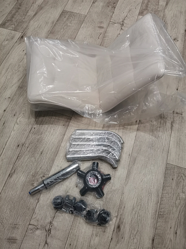 Офисное кресло Zero белый фото покупателя 64