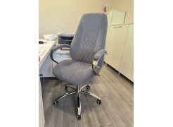 Компьютерное кресло Aragon dark grey  - Уцененный экземпляр фото покупателя 120