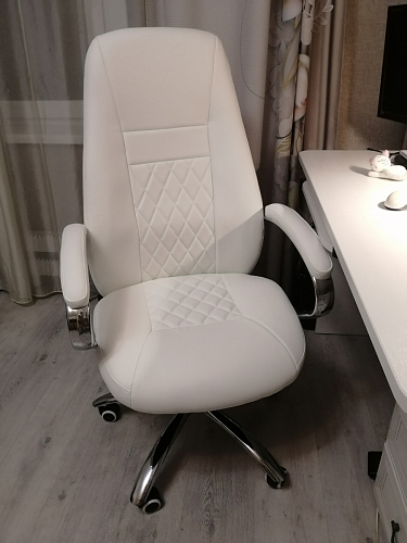 Компьютерное кресло Aragon белое фото покупателя 187