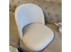 Стул на металлокаркасе Gabi 1 бежевый / черный с серебряными наконечниками фото покупателя 753