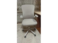Компьютерное кресло Konfi light gray / white фото покупателя 70