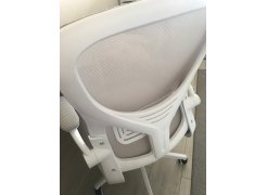 Компьютерное кресло Konfi light gray / white фото покупателя 88