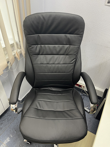 Компьютерное кресло Tomar черное фото покупателя 155