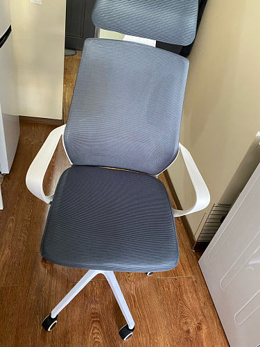 Компьютерное кресло Golem dark gray / white фото покупателя 6