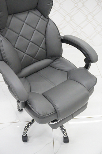 Компьютерное кресло Kolson whitе из шоурума 1