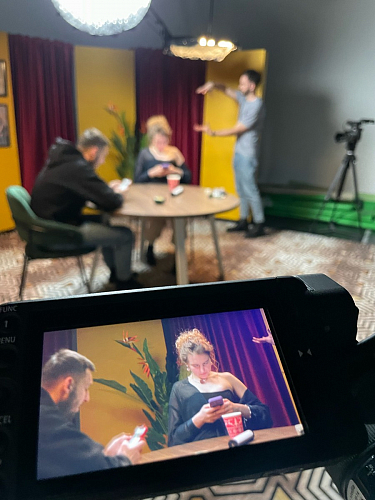 Стул на металлокаркасе Инклес синий / черный глянец фото покупателя 5