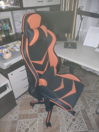 Компьютерное кресло Racer черное / бежевое фото покупателя 99