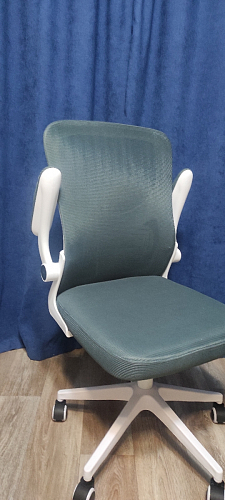 Компьютерное кресло Konfi light gray / blue / white фото покупателя 211