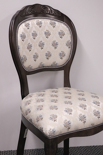 Деревянный стул Джованни коричневый из шоурума 2