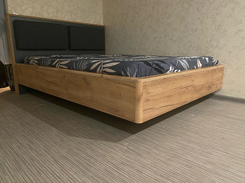 Двуспальная кровать Клауд 160х200 парящая дуб крафт золотой / антрацит фото покупателя 57