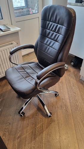 Компьютерное кресло Tomar коричневое фото покупателя 40