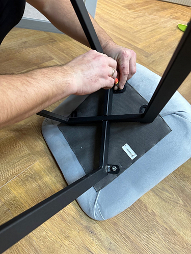 Стул на металлокаркасе Чилли К черный / зеленый фото покупателя 222