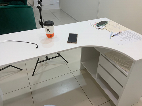 Письменный стол СПм-25 правый белый  - Уцененный экземпляр фото покупателя 6