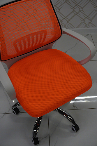 Компьютерное кресло Ergoplus light gray / white из шоурума 1