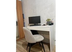 Стул на металлокаркасе Gabi 1 бежевый / черный с серебряными наконечниками фото покупателя 807