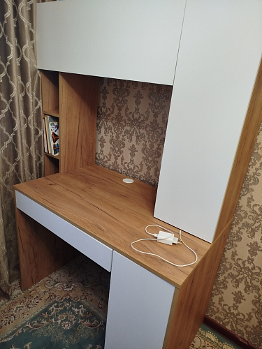 Письменный стол Комфорт 12.71 дуб золотой craft / белая аляска  - Уцененный экземпляр фото покупателя 80