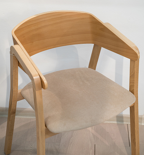 Деревянный стул Dalia bianco беж из шоурума 2
